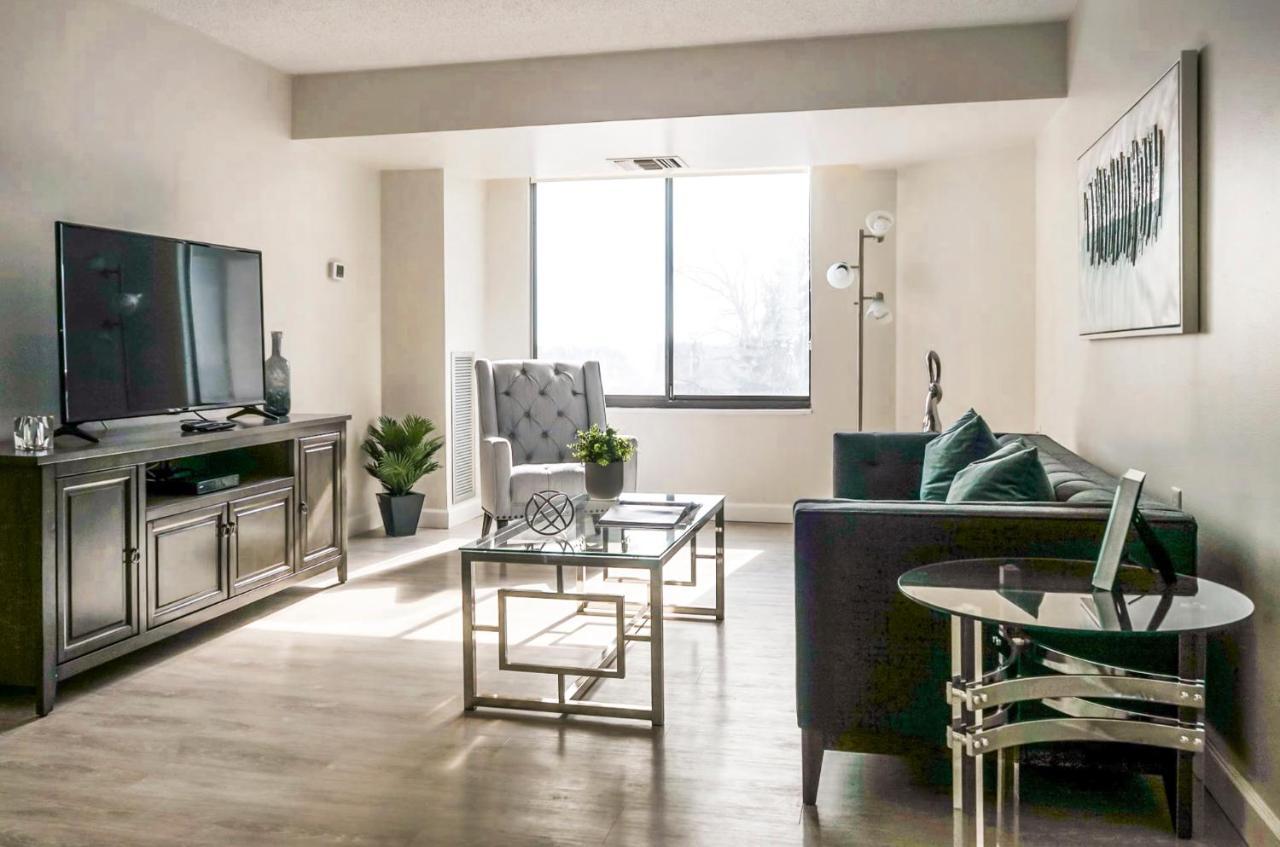 Short Term Rentals At The Park At Trowbridge Senior Community Southfield Exteriör bild