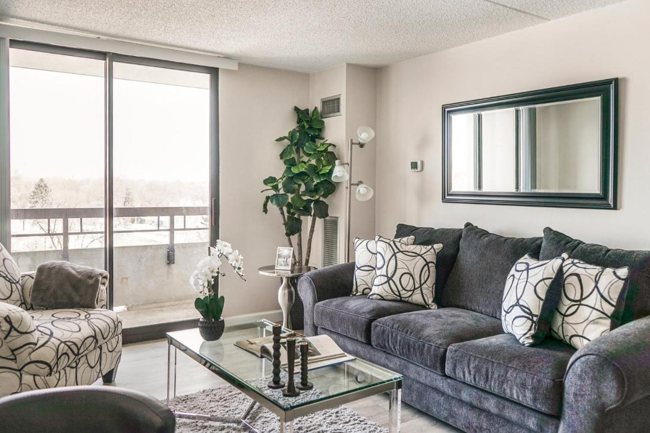 Short Term Rentals At The Park At Trowbridge Senior Community Southfield Exteriör bild