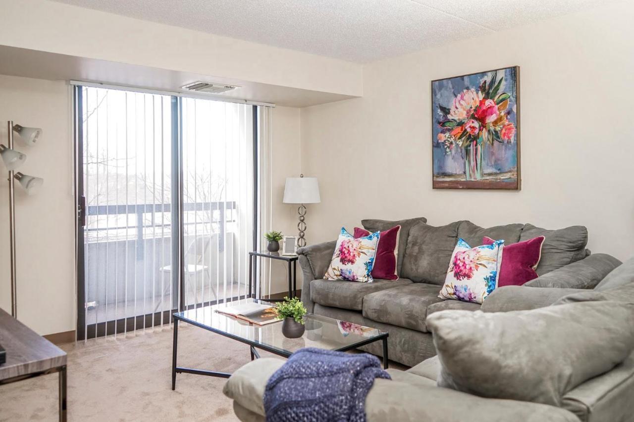 Short Term Rentals At The Park At Trowbridge Senior Community Southfield Exteriör bild