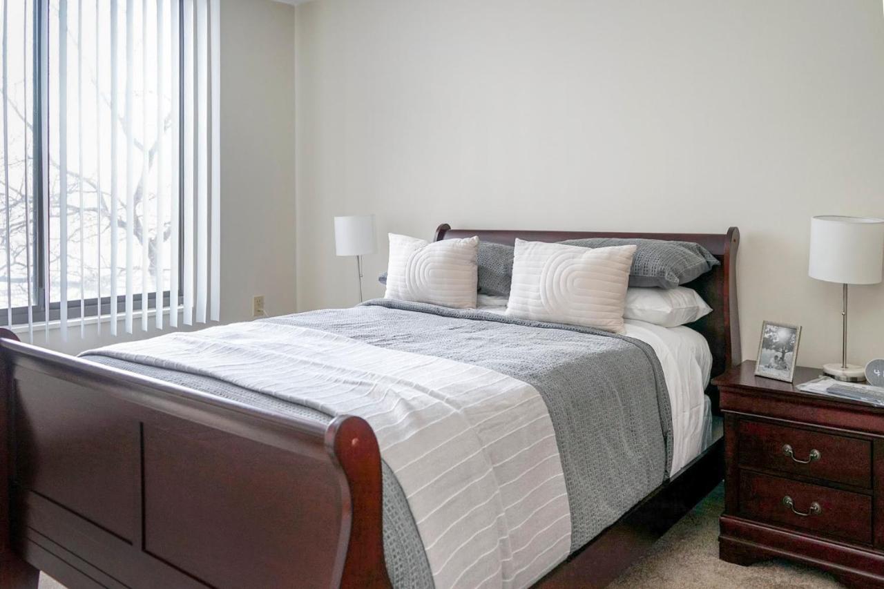 Short Term Rentals At The Park At Trowbridge Senior Community Southfield Exteriör bild