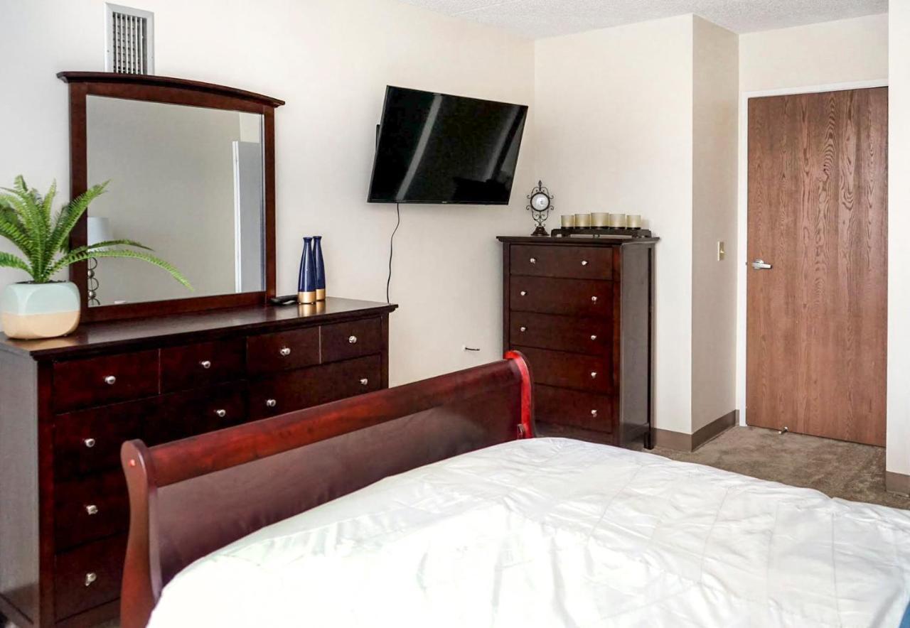 Short Term Rentals At The Park At Trowbridge Senior Community Southfield Exteriör bild
